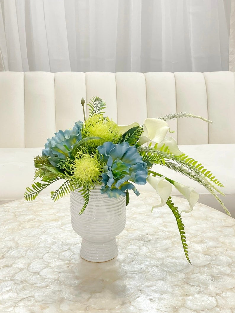 modern lily flower arrangement Modern Tropical Real Touch Calla Lily Centerpiece in Ceramic Vase – Flovery.com