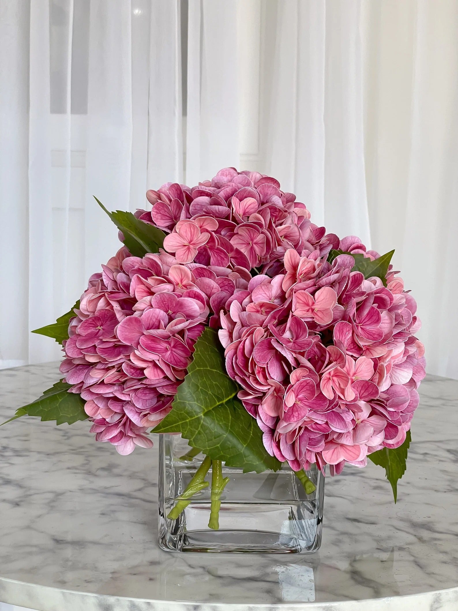 Real Touch Hydrangea Large Arrangement In Glass Vase