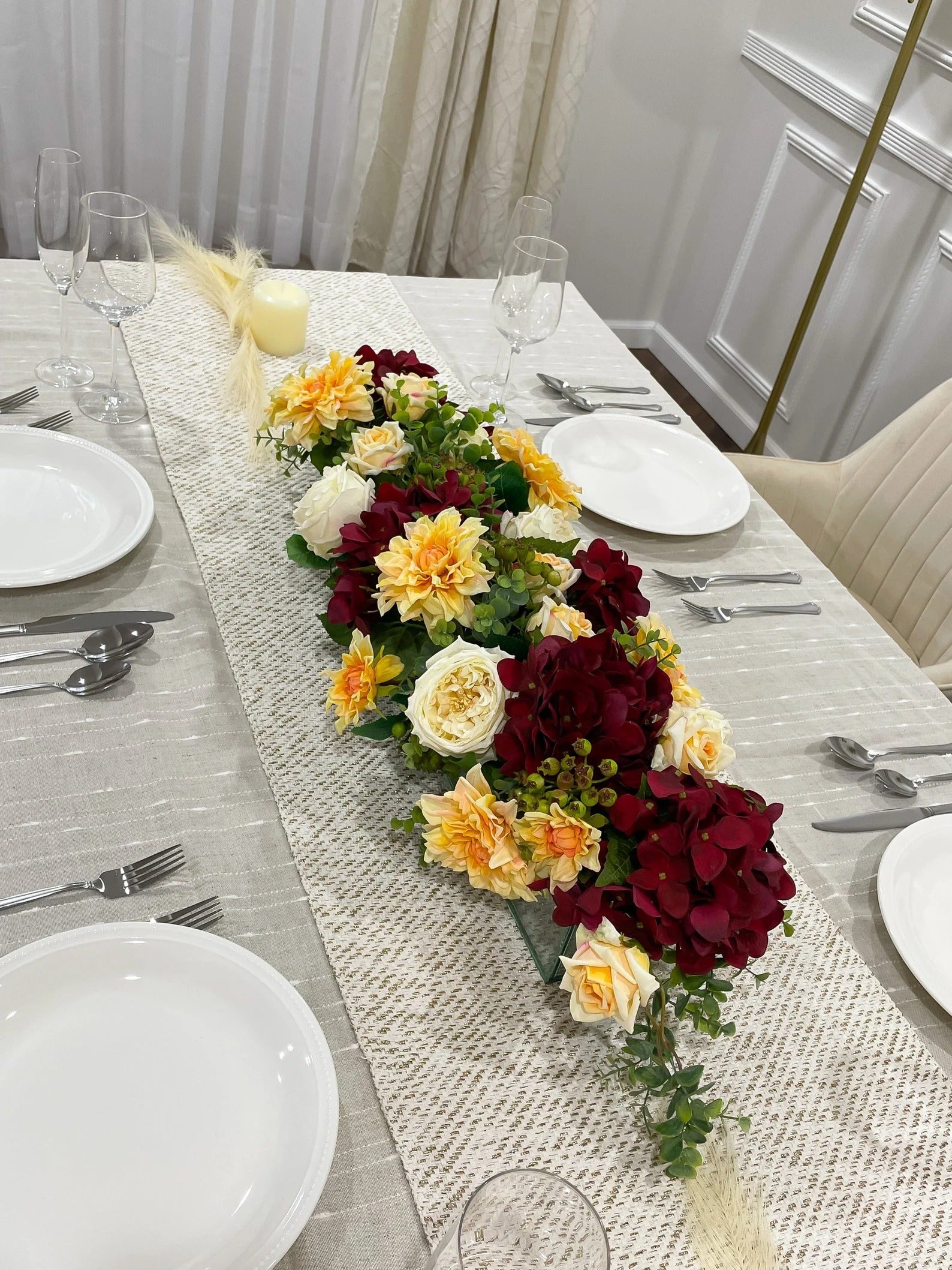 Elegant Velvet Red Decor Modern Long Table Dahlia Centerpiece In Glass Vase