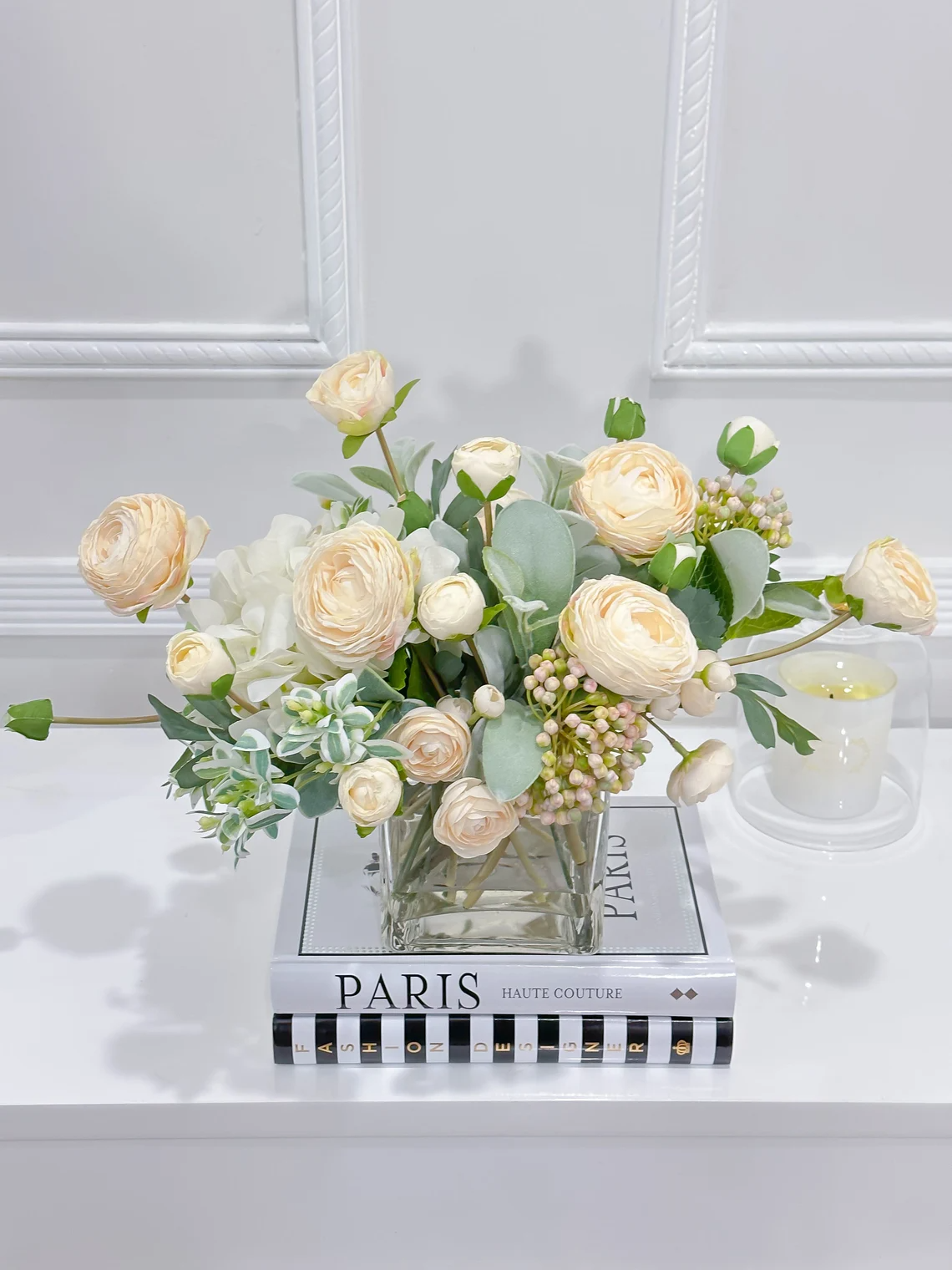 High Quality Artificial Ranunculus Arrangement in Vase - Flovery Main image