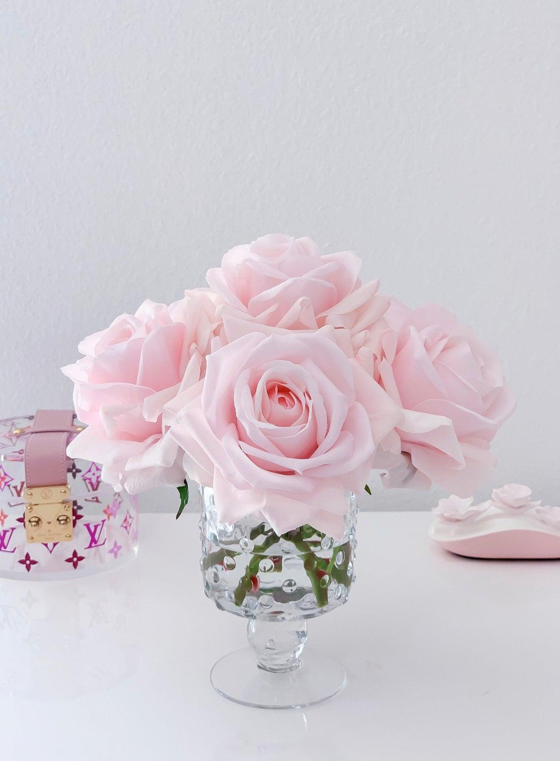Large Rose Arrangement in Blush/Baby Pink Secondary image