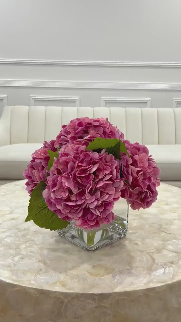 Real Touch Hydrangea Large Arrangement In Glass Vase