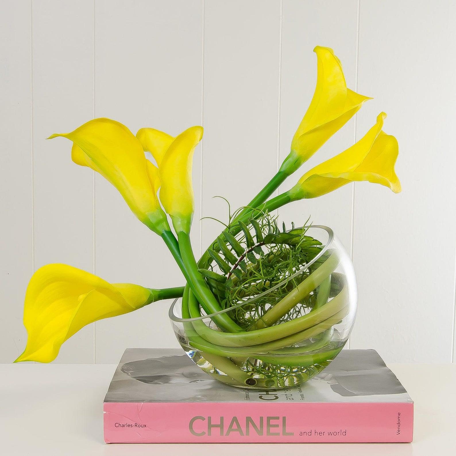 Real Touch White Calla Lily Round Glass Arrangement - Flovery