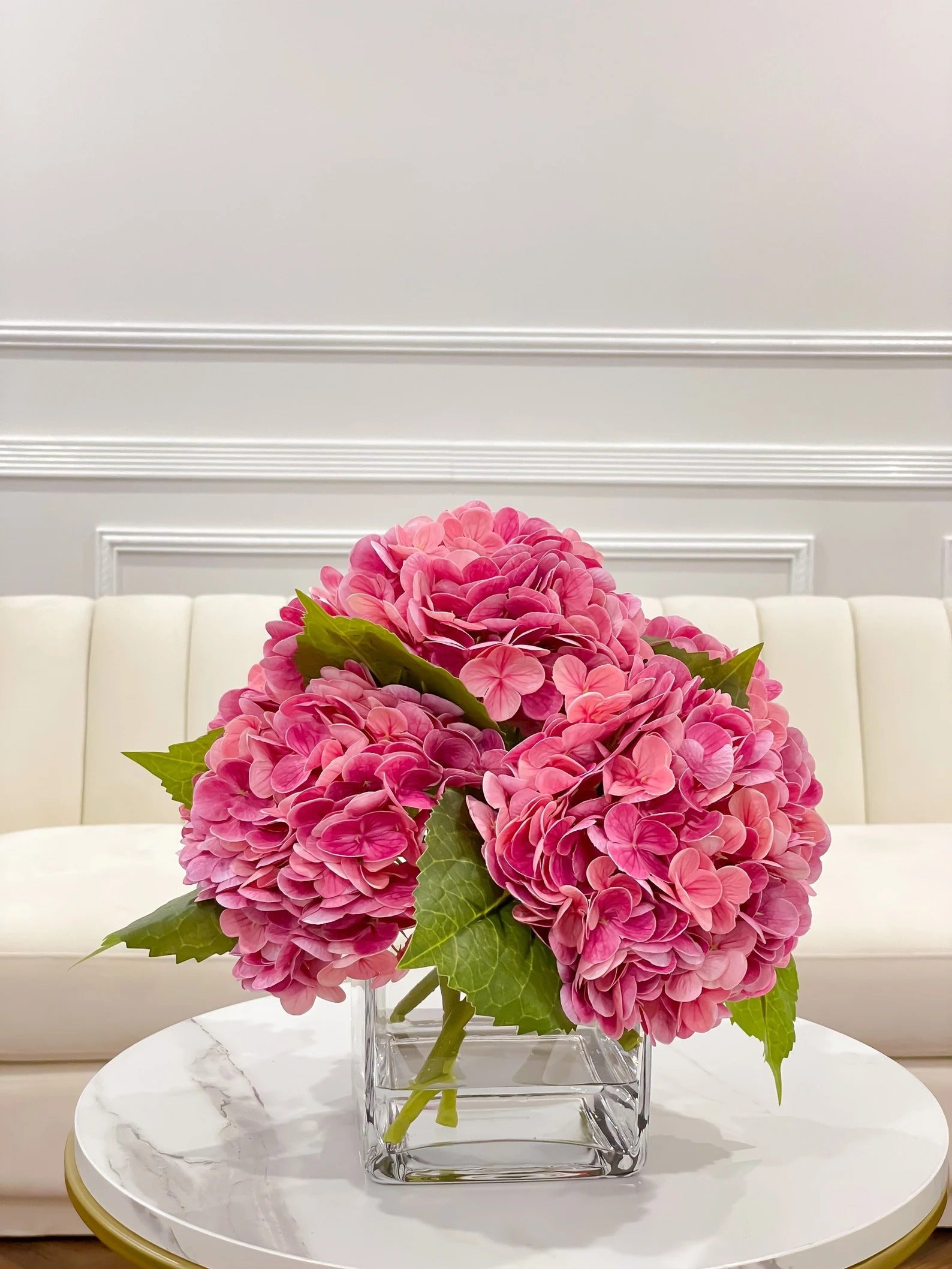 Real Touch Hydrangea Large Arrangement In Glass Vase