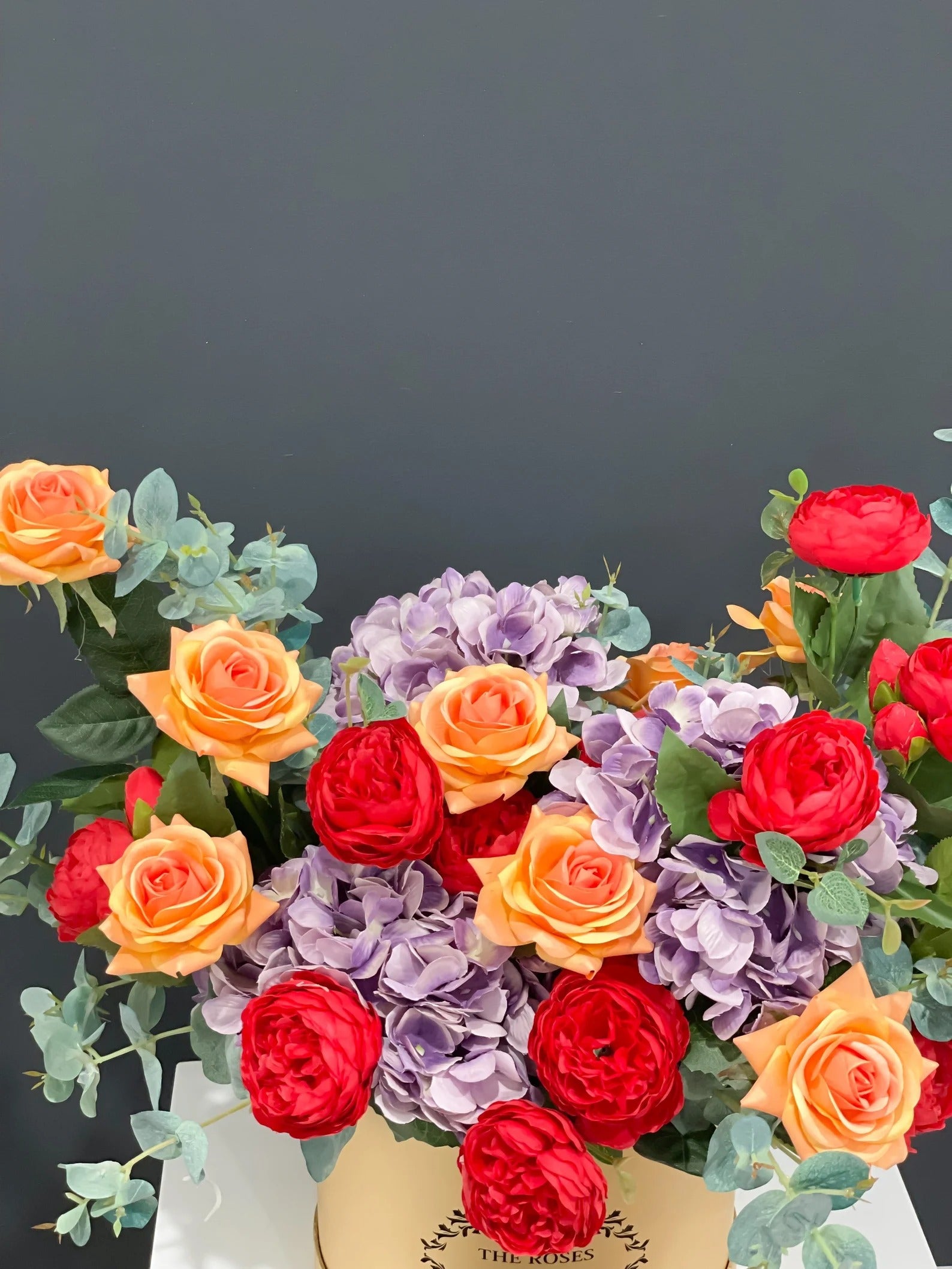 Elegant Multi Flower Centerpiece Gold Arrangement In Flovery Signature Box - Flovery