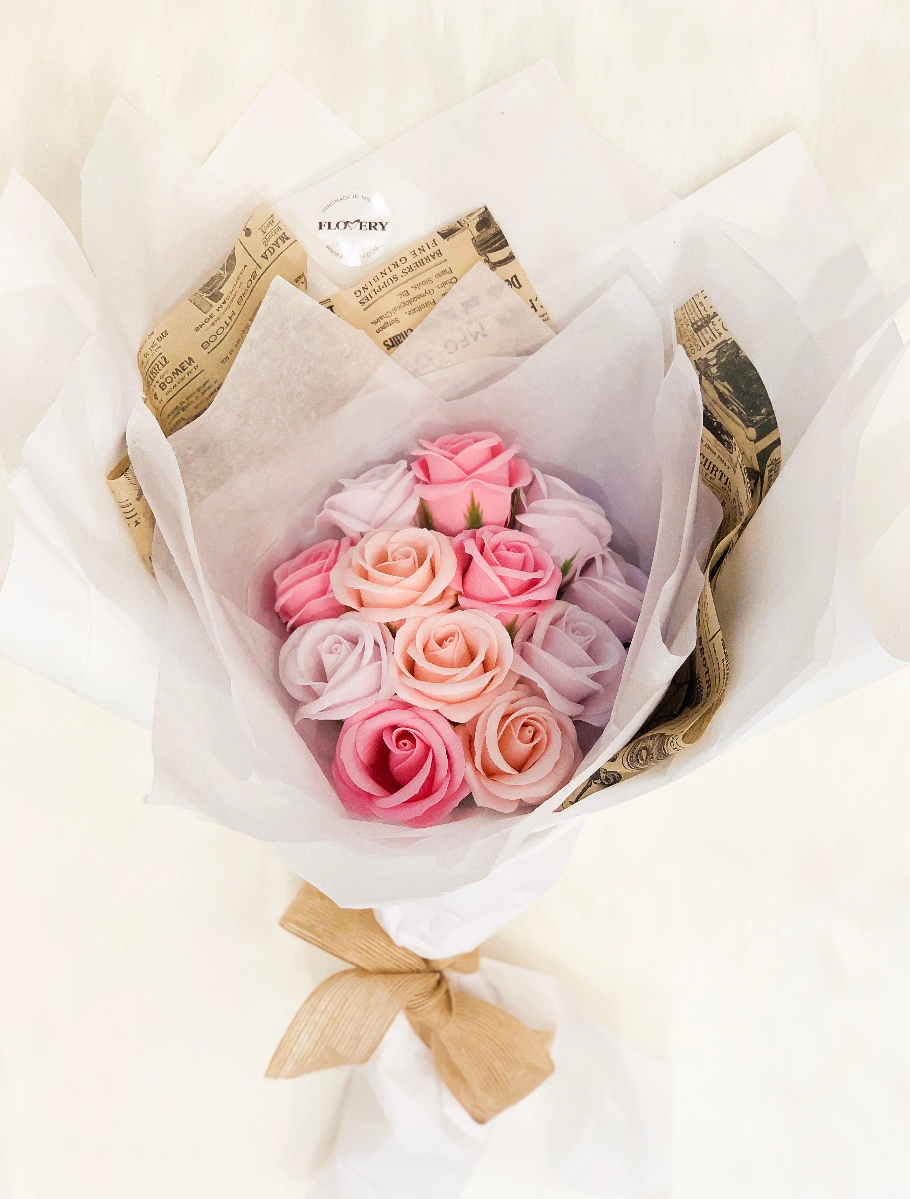Flovery’s Scented Soap Rose Bouquet - Flovery Main image