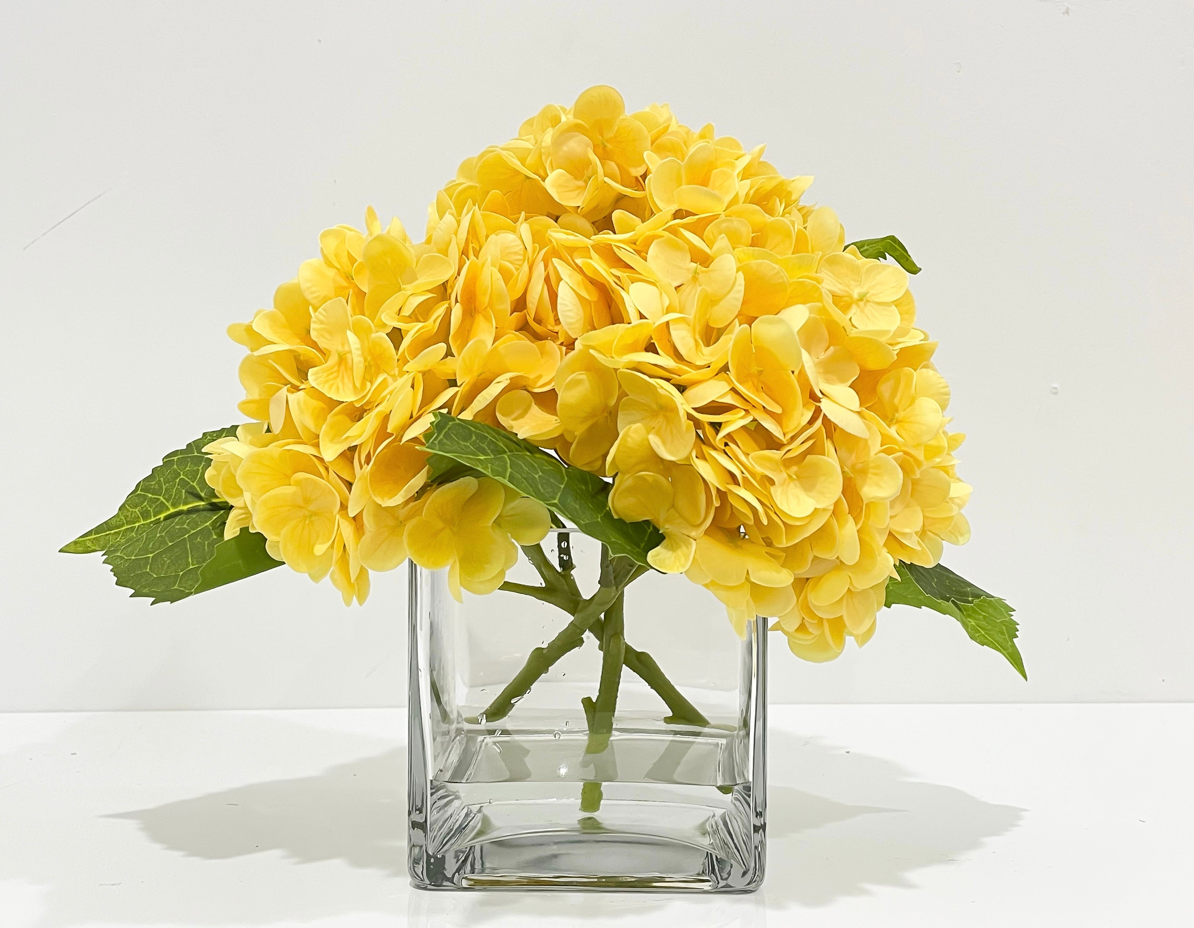 Real Touch Hydrangeas Medium Arrangement In Glass Vase - Flovery