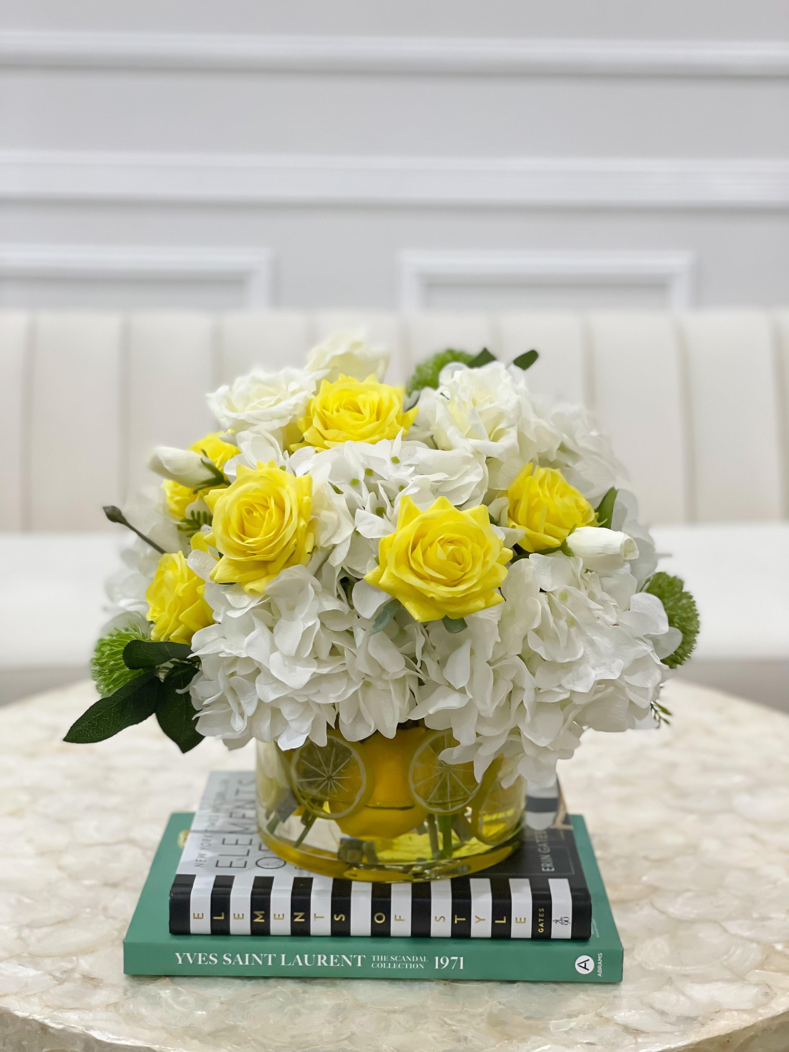 Large Rose Hydrangea Lime Slices in Vase Secondary image