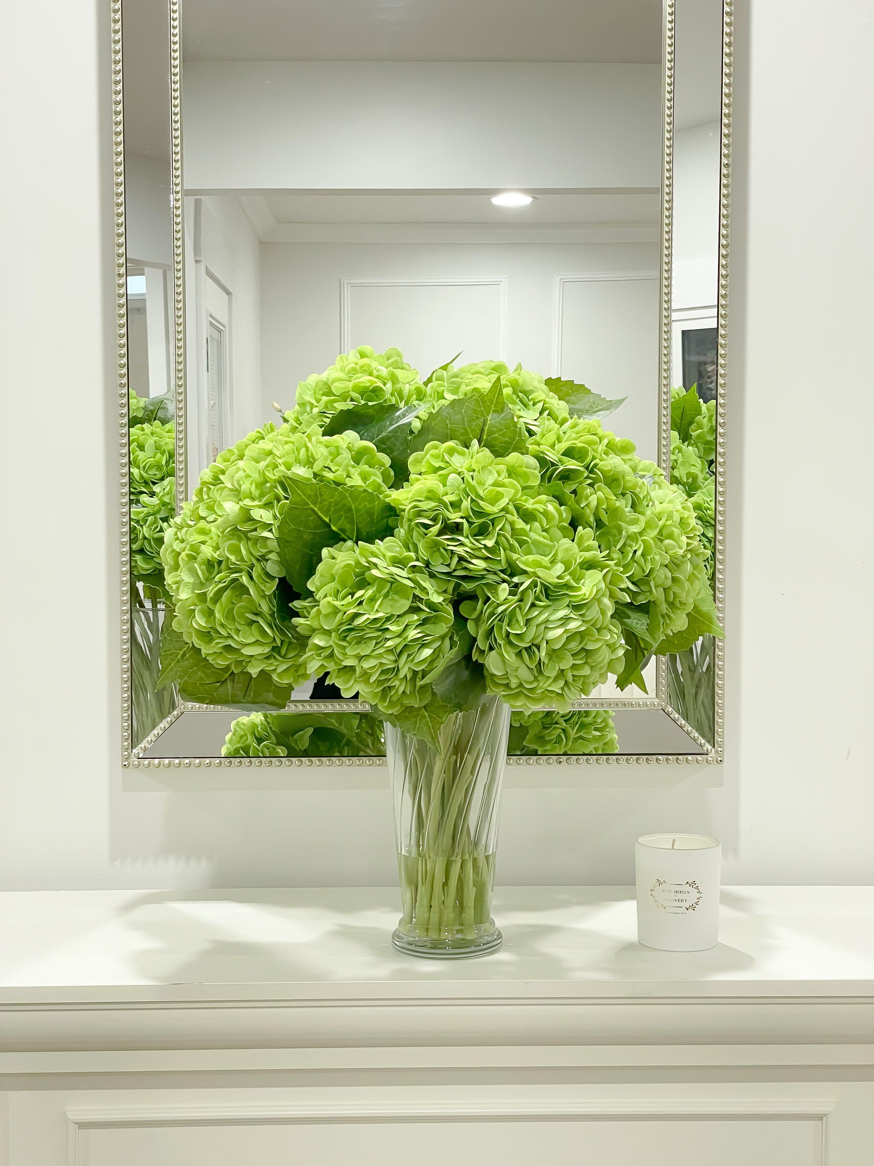 Large Hydrangeas Centerpiece 21-in Secondary image