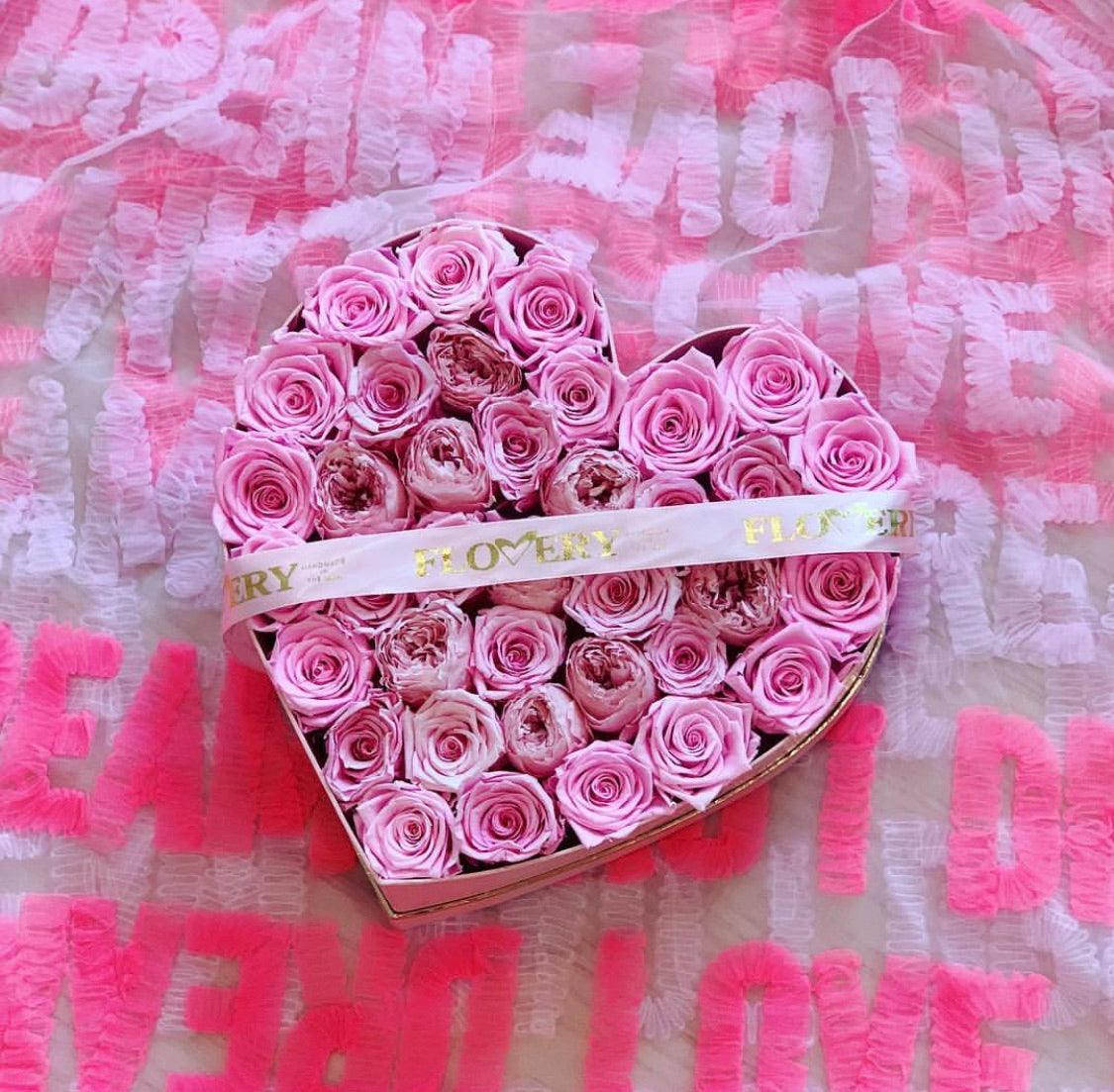 XL Red Ecuadorian Eternity Heart Shape Flowers Preserved Roses